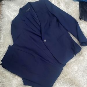 Antonio Melani Womens Suit